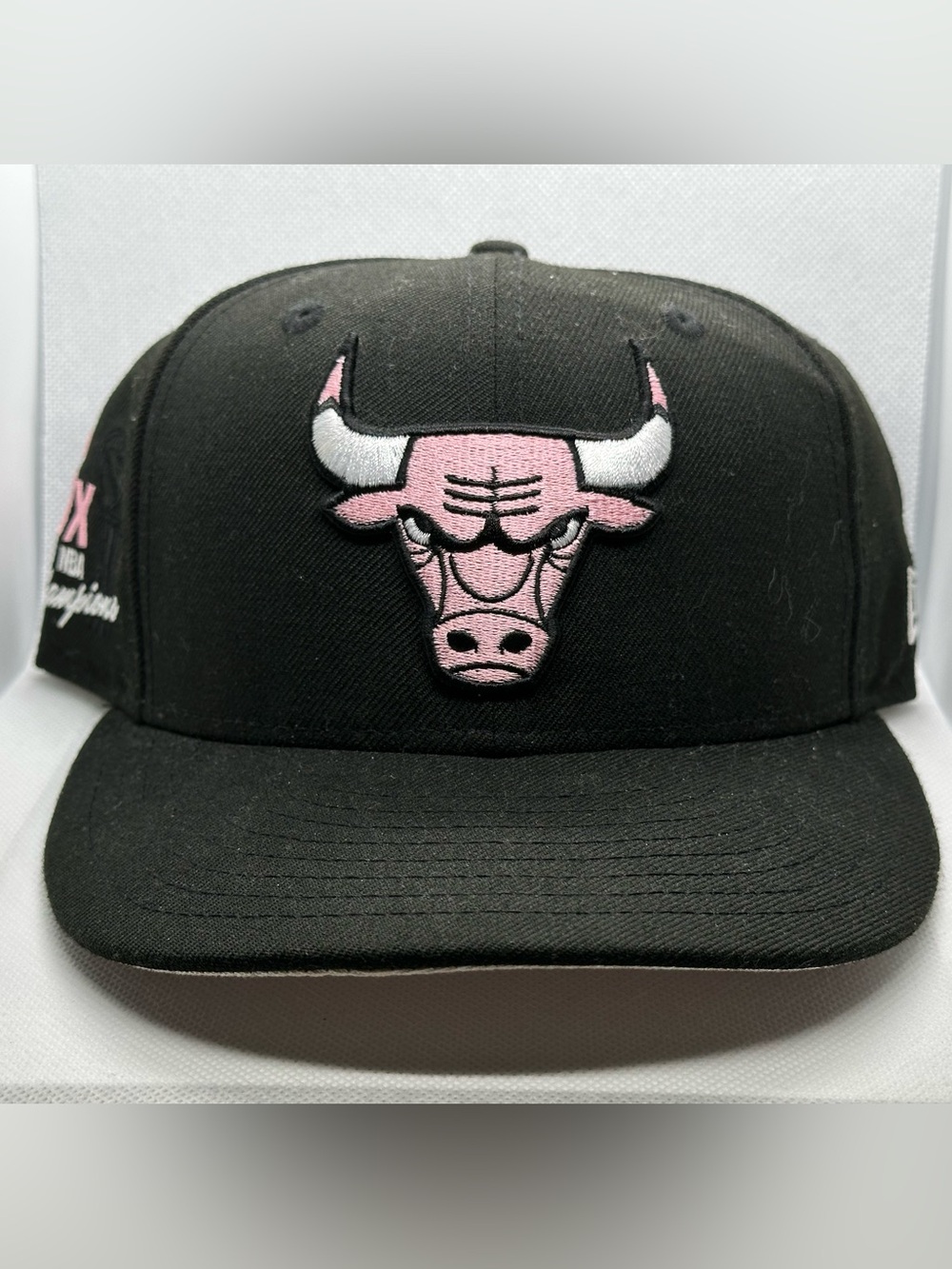 New Era 59Fifty Pink Paisley Chicago Bulls 6X Champions Pink UV 7 3/8
